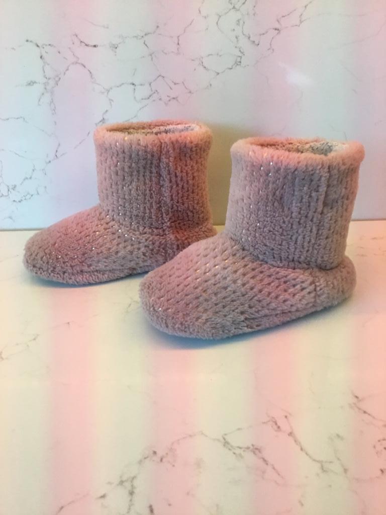 Warme winterpantoffels maat 37, Torfs, Ophalen of Verzenden, Zo goed als nieuw, Roze