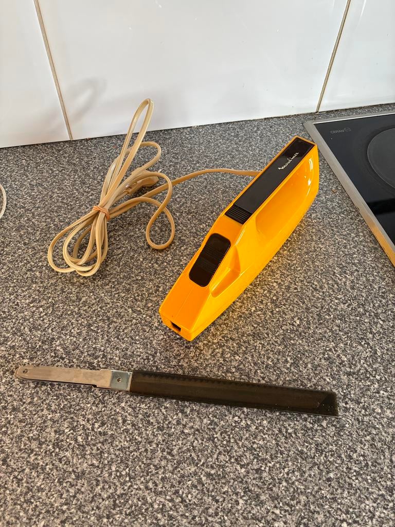 Vintage Moulinex elektrisch mes, Ophalen, Zo goed als nieuw