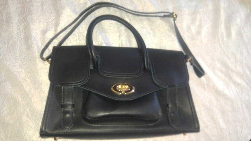 Sac a main noir femme, Bijoux, Sacs & Beauté, Sacs | Sacs Femme, Enlèvement ou Envoi, Comme neuf, Noir