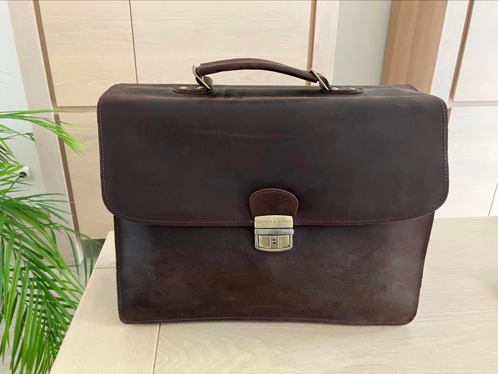 Bruin lederen boekentas/aktentas Arthur & Aston, 30 tot 40 cm, Minder dan 30 cm, Bruin, Aktetas of Boekentas
