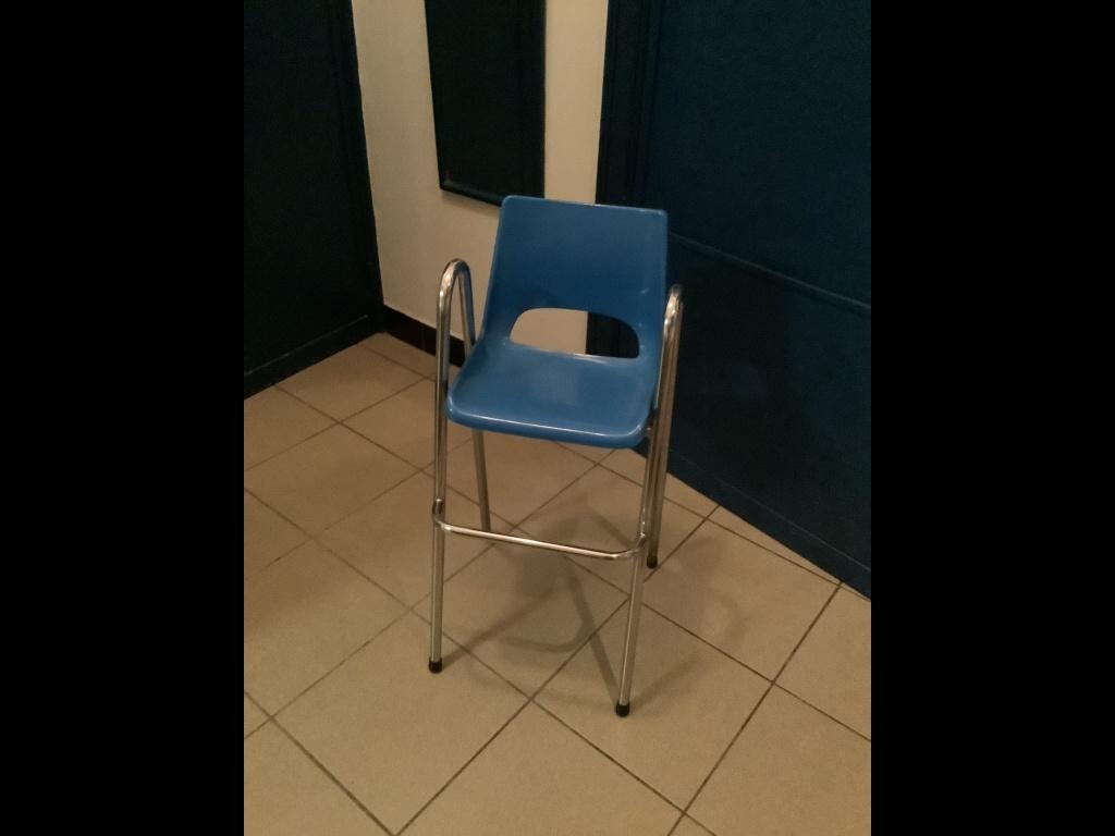 Kinderstoel, Enlèvement