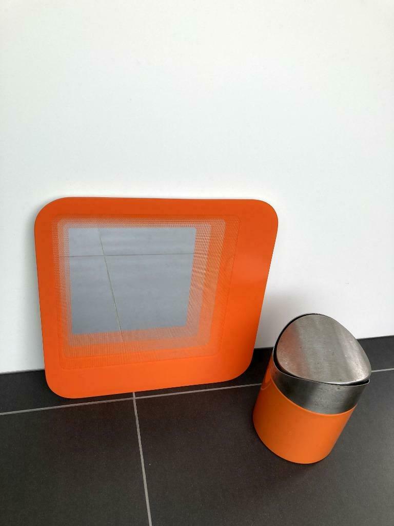 Hippe spiegel (vuilbakje = reeds verkocht) in goede staat!, Huis en Inrichting, Ophalen, Minder dan 50 cm, Gebruikt, Vierkant