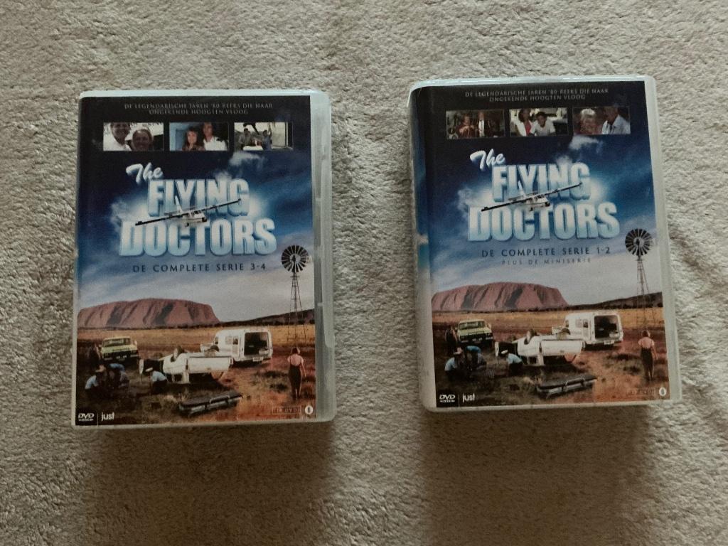The flying doctors, Cd's en Dvd's, Ophalen of Verzenden