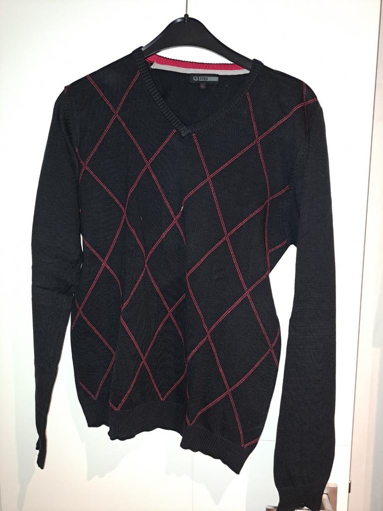 À vendre : Herentrui, Enlèvement ou Envoi, Porté, Taille 52/54 (L), Rouge