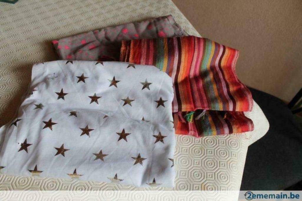 foulards femmes neufs, Vêtements | Femmes, Vêtements Femmes Autre, Enlèvement, Neuf