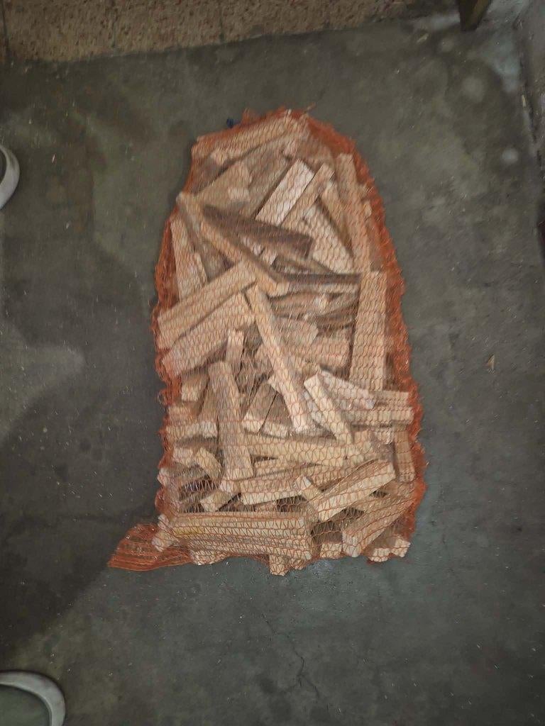 Sac de petits bois d allumage, Ophalen