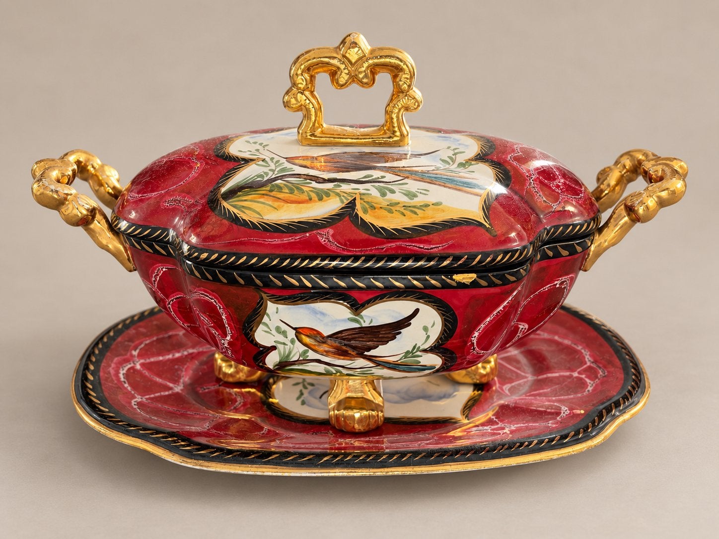 H. Bequet Quaregnon – vaas en terrine met onderschotel –, Antiek en Kunst, Ophalen