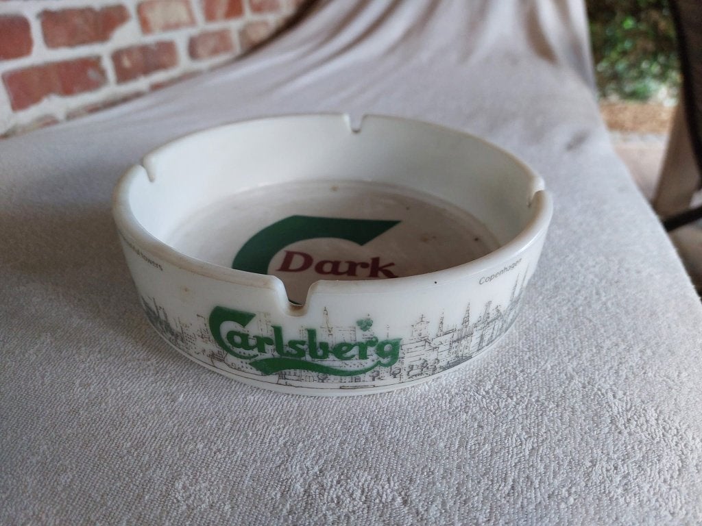 Grote asbak Carlsberg, Verzamelen, Biermerken, Ophalen of Verzenden, Gebruikt, Reclamebord, Plaat of Schild, Overige merken