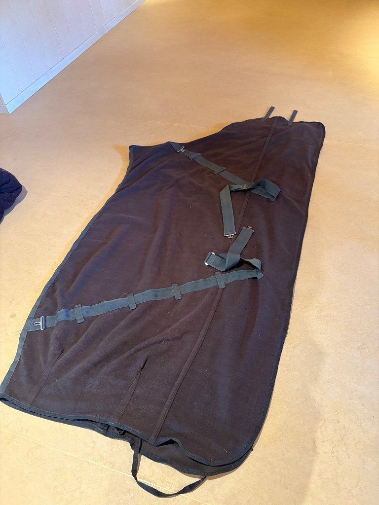Fleecedeken bruin 165cm gratis, Gebruikt, Full (L), Ophalen, Kruissingels