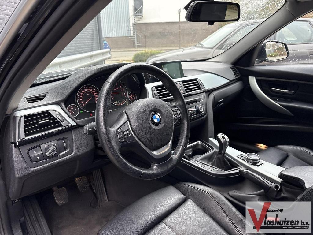 BMW 316 3-serie Touring 316i High Executive Upgrade | Leder, Auto's, BMW, Zwart, Zwart, Bedrijf, 3 Reeks