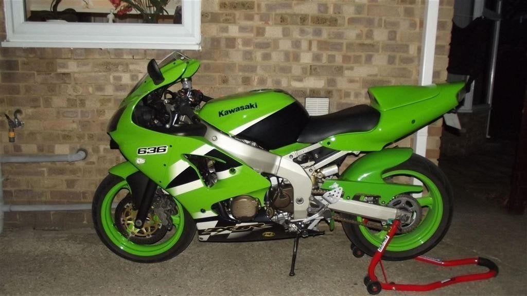 Kawasaki ZX6R ZX636R benzinetank model 2002 kleur groen rood, Ophalen of Verzenden, Gebruikt