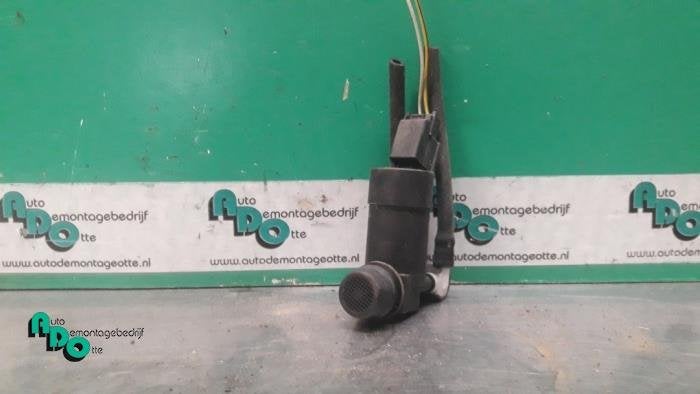 Ruitensproeierpomp voor van een Ford Focus (Focus 04-), Gebruikt, -, -, Ophalen of Verzenden