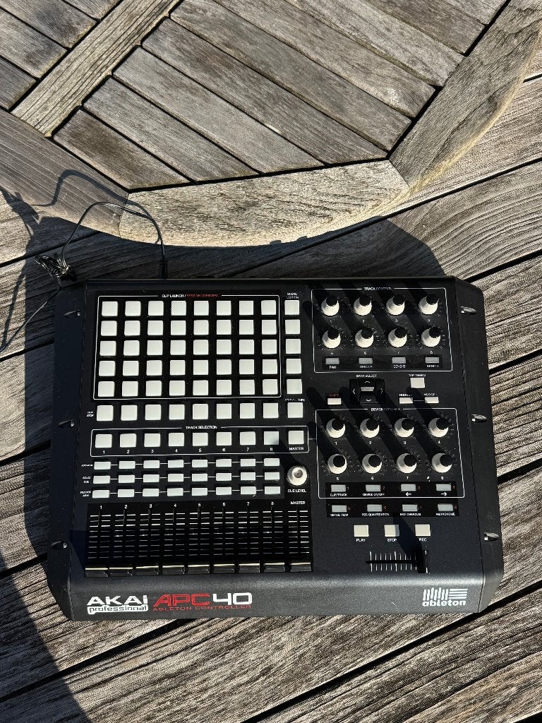 Akai APC40, Audio, Tv en Foto, Professionele apparaten, Ophalen of Verzenden, Gebruikt, Audio