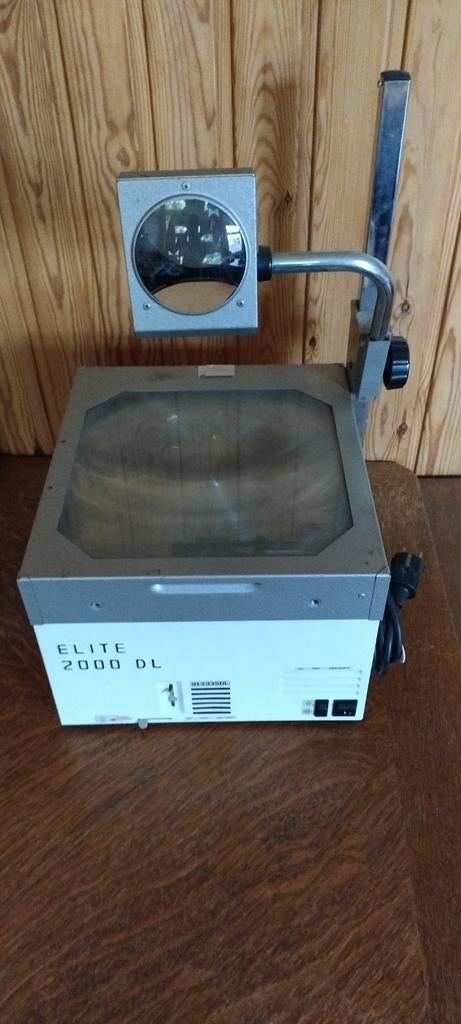 Oude overhead projector, Audio, Tv en Foto, Diaprojectoren, Ophalen, Niet werkend