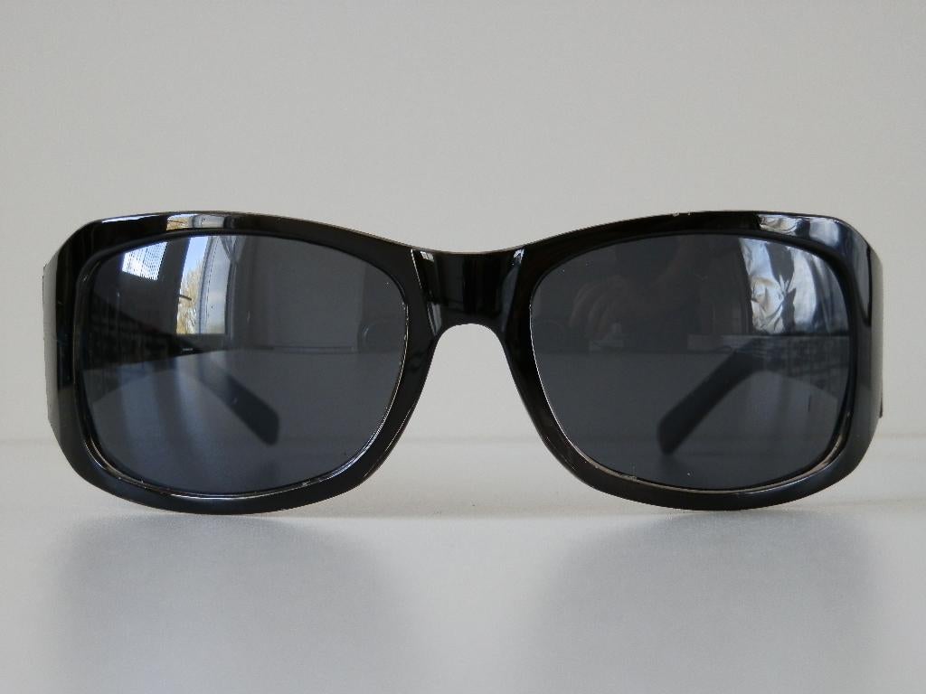 Lunettes de soleil Escada., Autres marques, Enlèvement ou Envoi, Autres couleurs, Comme neuf