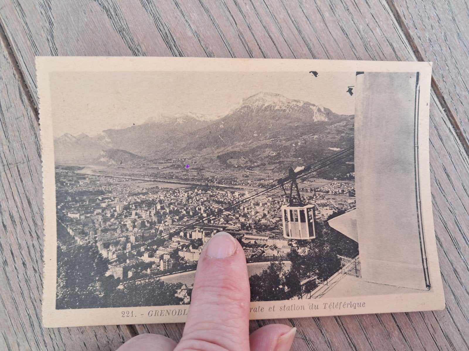 ancien pk décrit : Grenoble - téléferique, Enlèvement ou Envoi