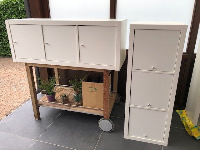2 armoires IKEA blanches (horiz ou vert.) : 60 euros chacune, 25 à 50 cm, Avec porte(s), Comme neuf, Enlèvement