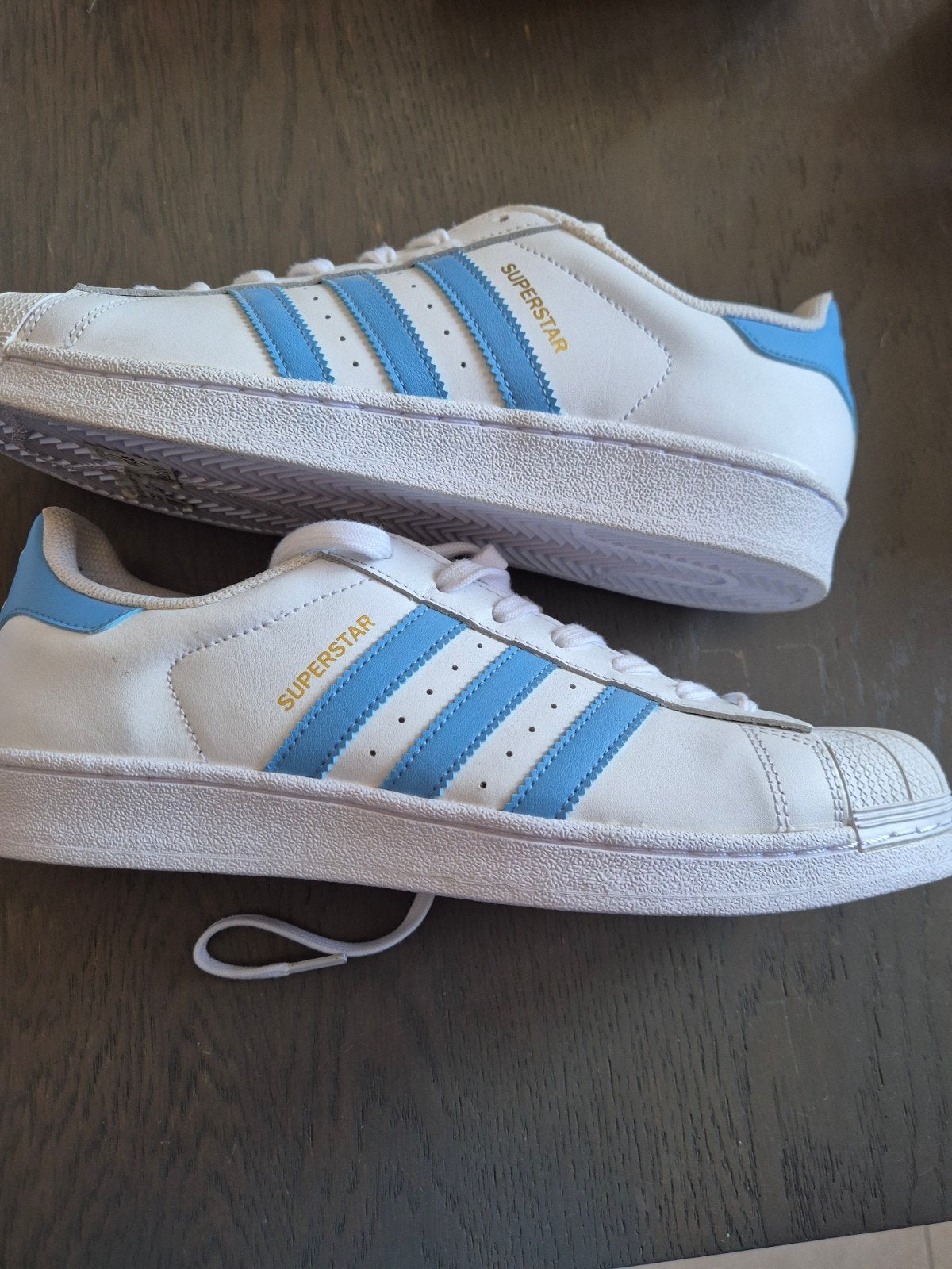 Adidas  superstar, Ophalen