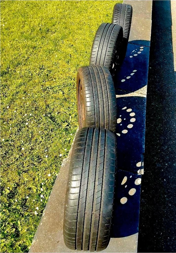 4 roues été 205/55-16 pour VW, Seat et Skoda., Autos : Pièces & Accessoires, Pneus et Jantes, 16 pouces, Pneus été, 205 mm