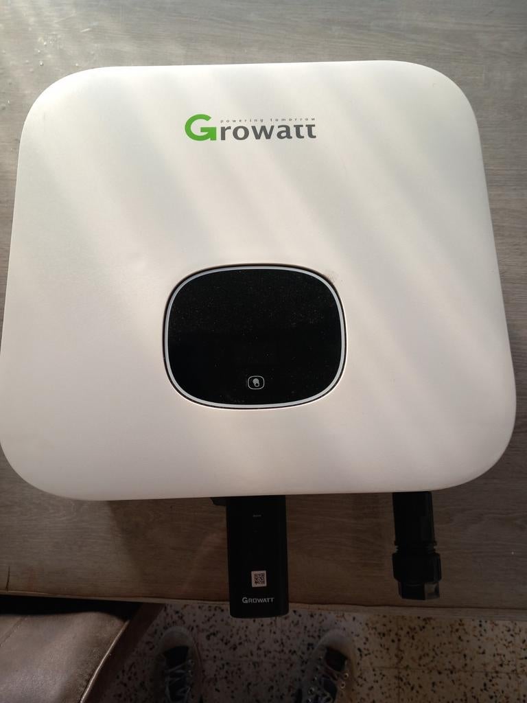 Omvormer growatt 3.6     3jaar, Doe-het-zelf en Bouw, Zonnepanelen en Toebehoren, Ophalen