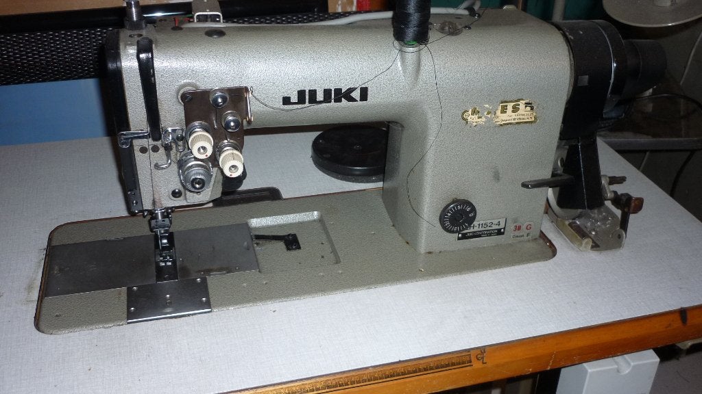 iNDUSTRIEELE NAAIMACHINE JUKI, Hobby en Vrije tijd, Ophalen, Gebruikt, Naaimachine, Overige merken