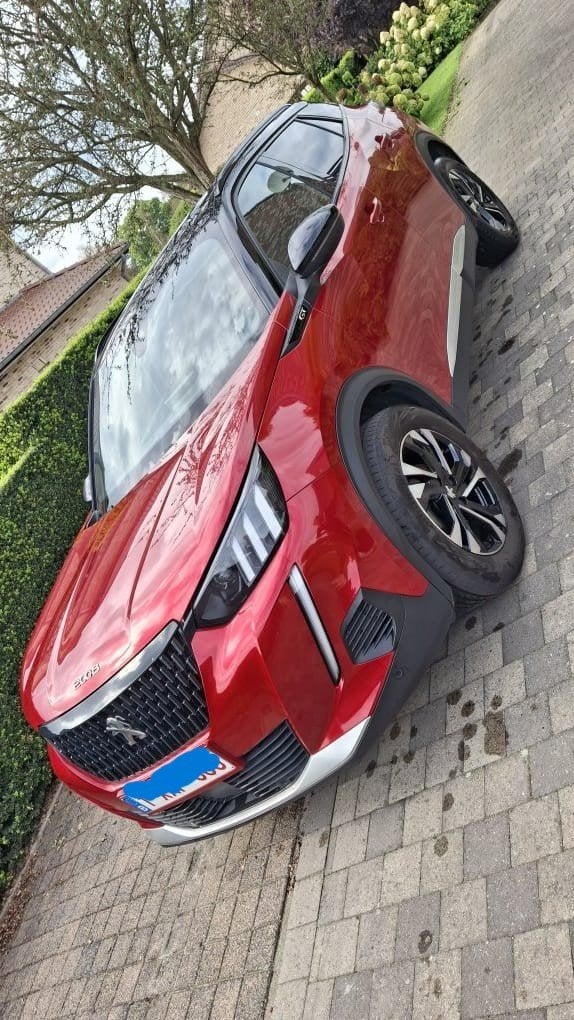 Peugeot SUV 2008 GT, Rouge, Achat, Euro 6, Entretenue par le concessionnaire