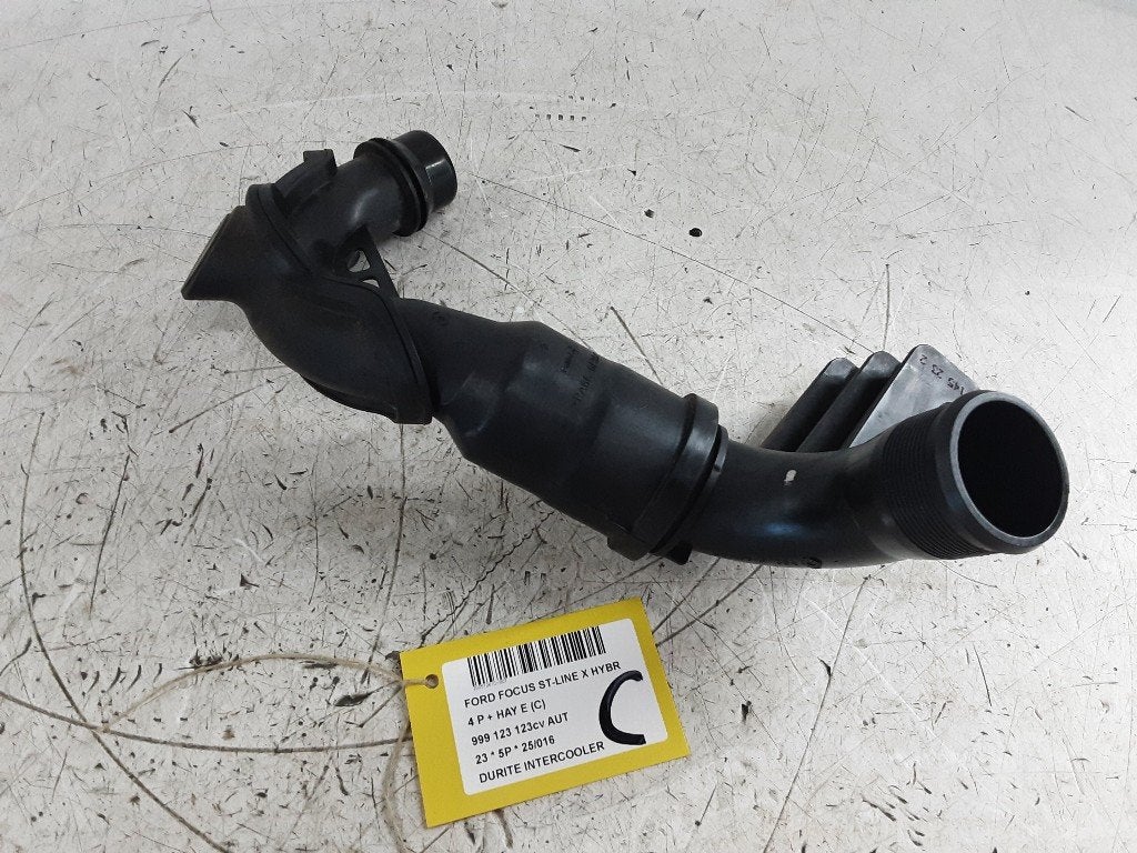 INTERCOOLER SLANG Ford Focus 4 (01-2018/12-2025) (PA66GF35), Gebruikt, Henry-Ford-Straße  1
50735  Köln, DE, Ford-Werke GmbH, Kunden@ford.com