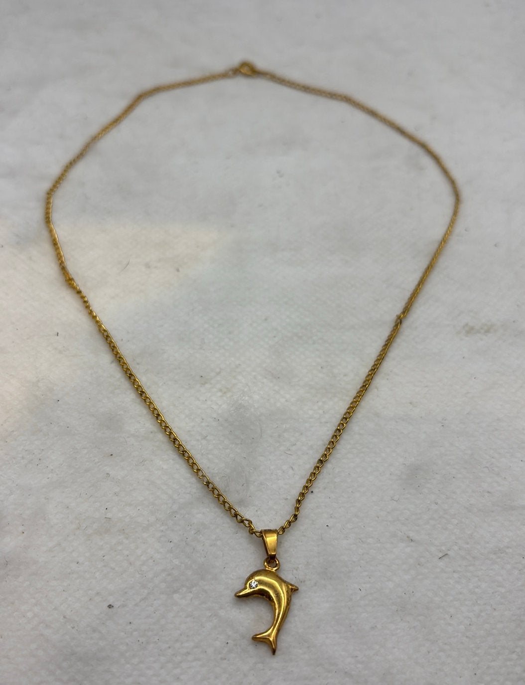 Gold-Tone Dolphin Pendant Necklace, Enlèvement ou Envoi, Utilisé, Or, Or
