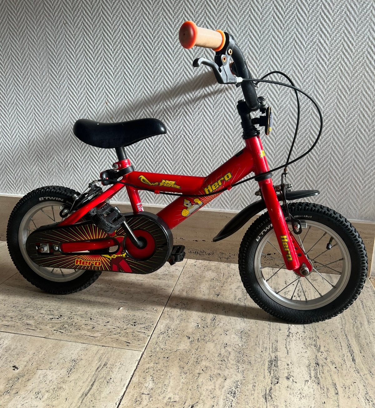 Stoere Dunlop Hero Kinderfiets 12 inch – Rode jongensfiets, Fietsen en Brommers, Ophalen, Gebruikt, Minder dan 16 inch
