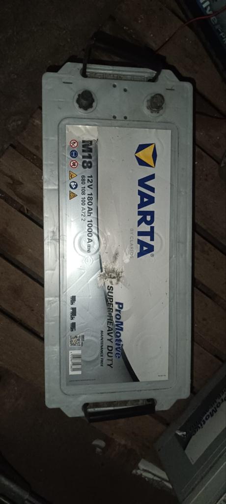 Batterie 12v 180 ah pour camion, Autos : Pièces & Accessoires, Enlèvement