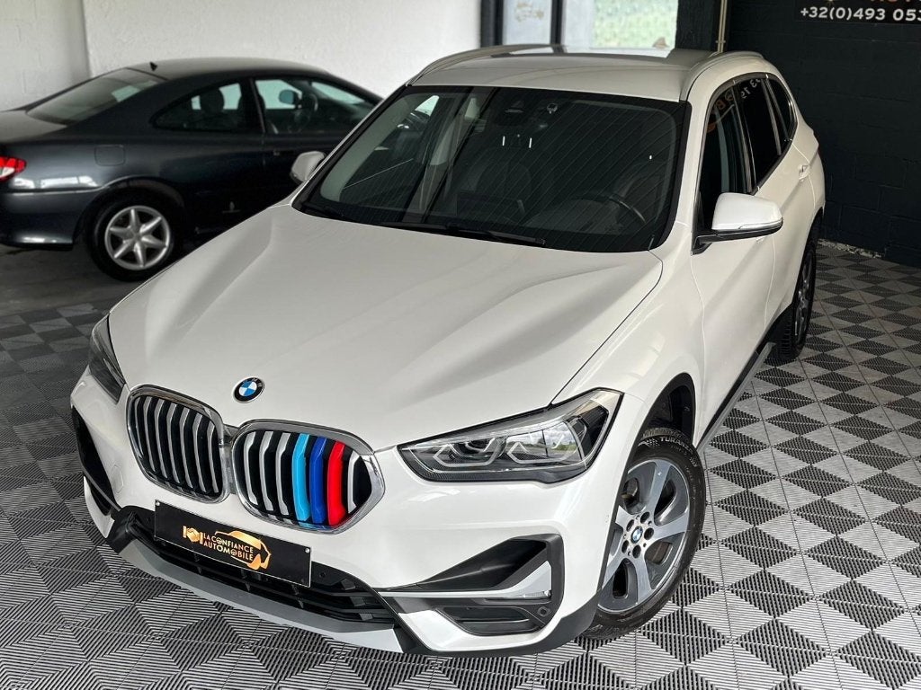 BMW X1 1.5iA 1e eigenaarsgarantie 12 maanden, Auto's, BMW, Dealer onderhouden, Leder en Stof, Wit, 5 zetels