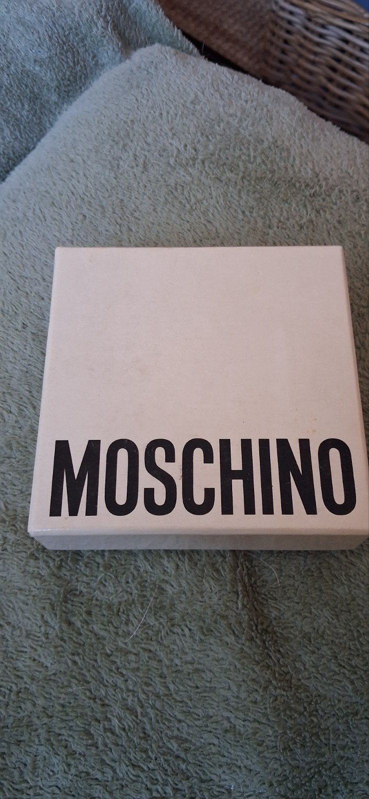 MOSCHINO RETRO BROCHE, Ophalen