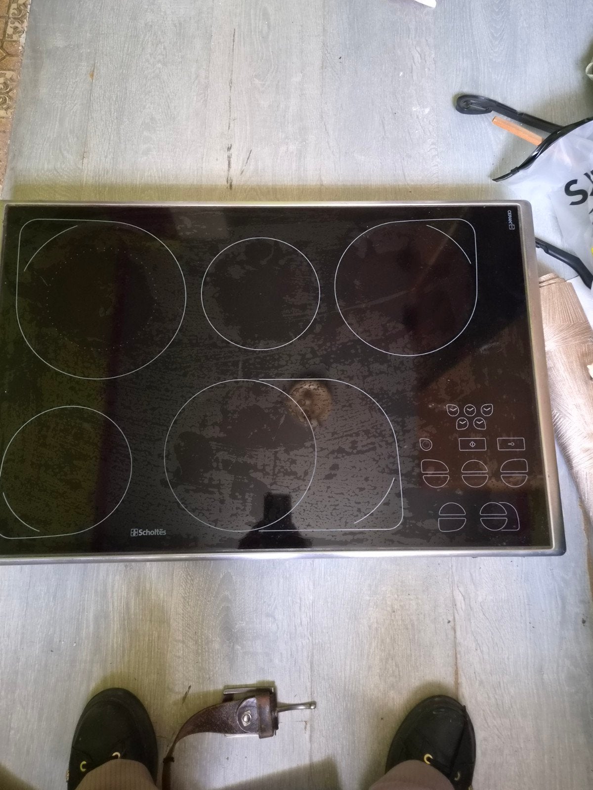 taque vitrocéramique électrique, Enlèvement, 5 zones de cuisson ou plus