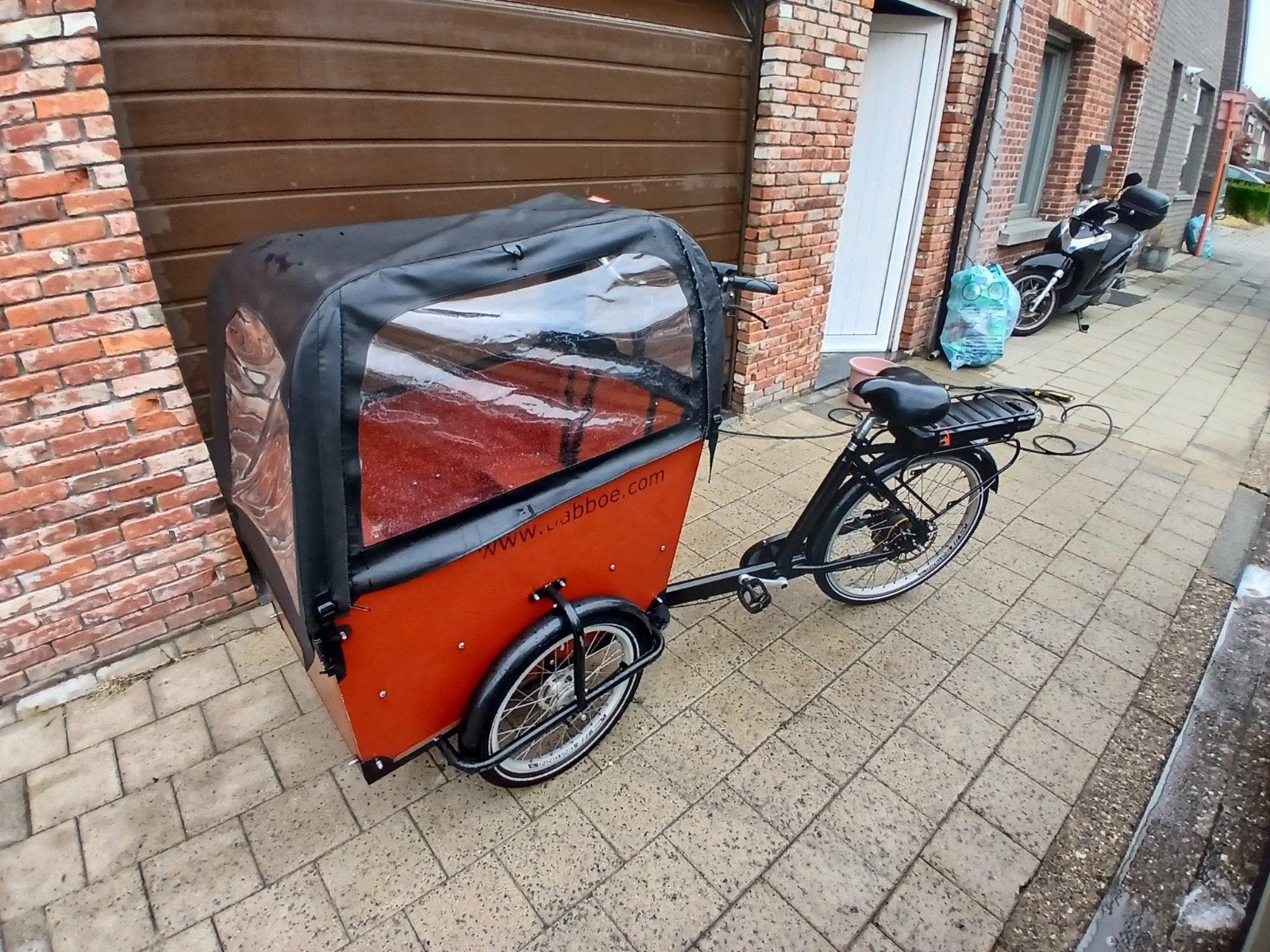 Elektrische bakfiets baboeNog in zeer goede staat.
Batterij, Fietsen en Brommers, Fietsen | Bakfietsen, Ophalen