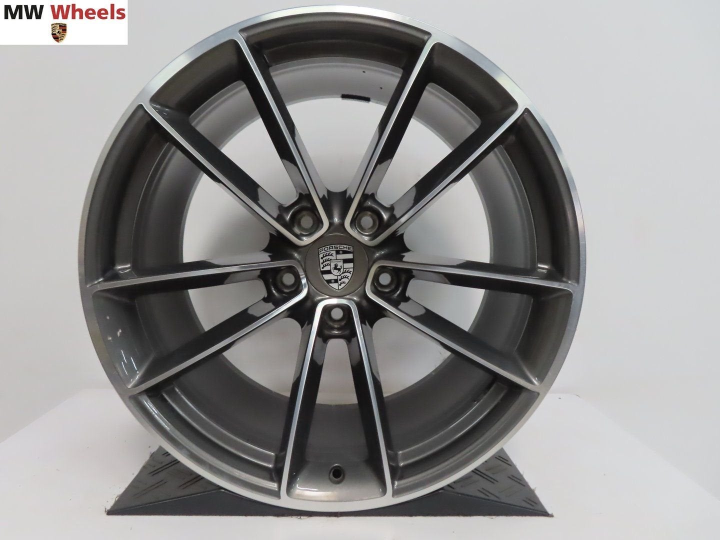 Originele Porsche 21 inch achtervelg 911 992 Carrera classic, Auto-onderdelen, Gebruikt, -, -, Band(en)