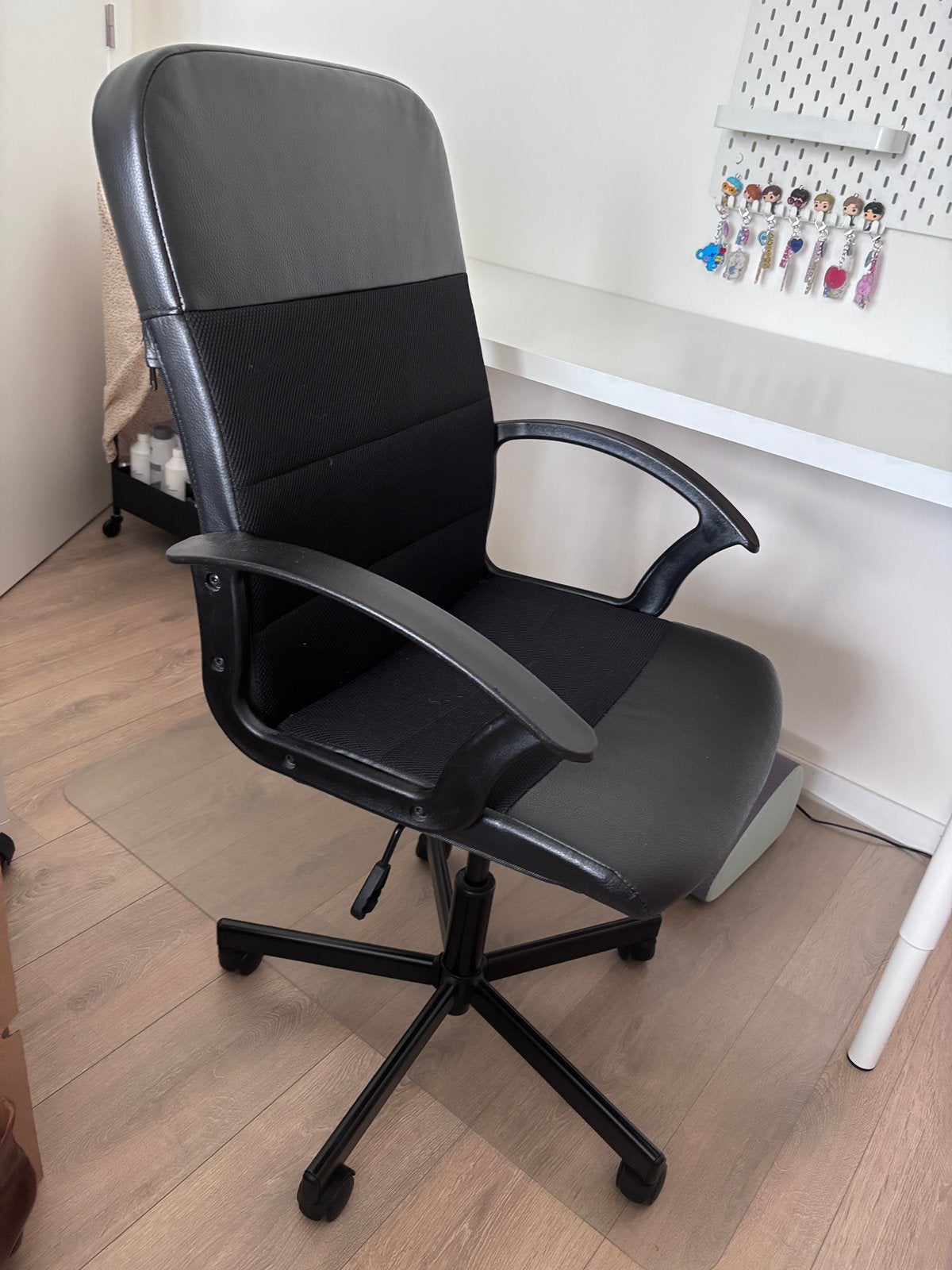 chaise de bureau IKEA, Maison & Meubles, Enlèvement, Comme neuf, Noir, Chaise de bureau