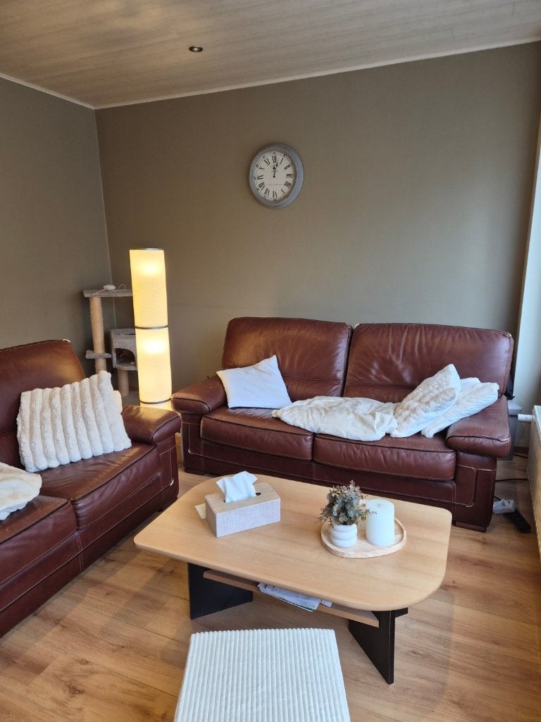 Ruime woning met 3 slaapkamers, garage en terras in Oostende, Immo, 216 kWh/m²/jaar, 37469 kWh/jaar, Tot 200 m², 174 m²