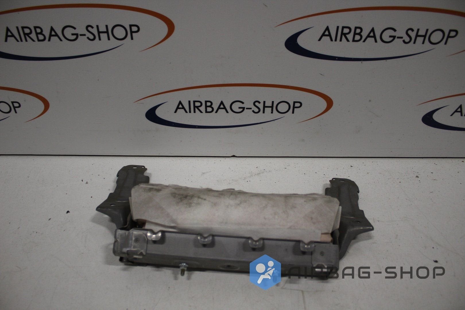 Mitsubishi outlander PHEV Knieairbag Knie Airbag 7030A31652, -, Utilisé, Mitsubishi, -