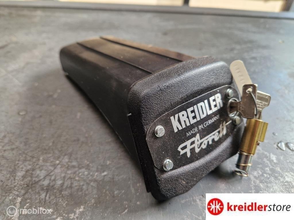 Kreidler gereedschapskastje incl Slotset stuurslot Neimann, Fietsen en Brommers, Brommeronderdelen | Kreidler, Gebruikt, Ophalen of Verzenden