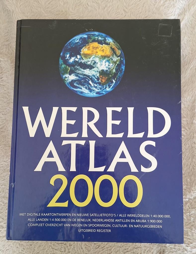 Wereldatlas 2000, Boeken, Ophalen of Verzenden