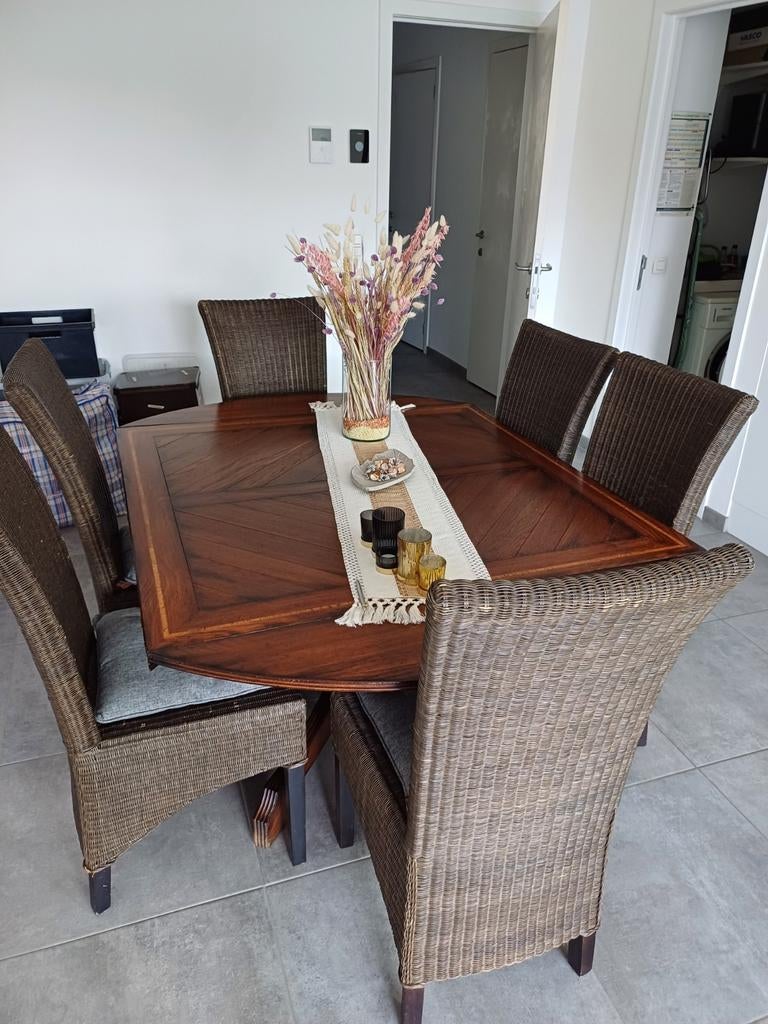 Tafel en stoelen, Huis en Inrichting, Ophalen