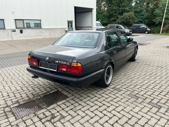 BMW 735 iL oldtimer in goede staat, foto 12