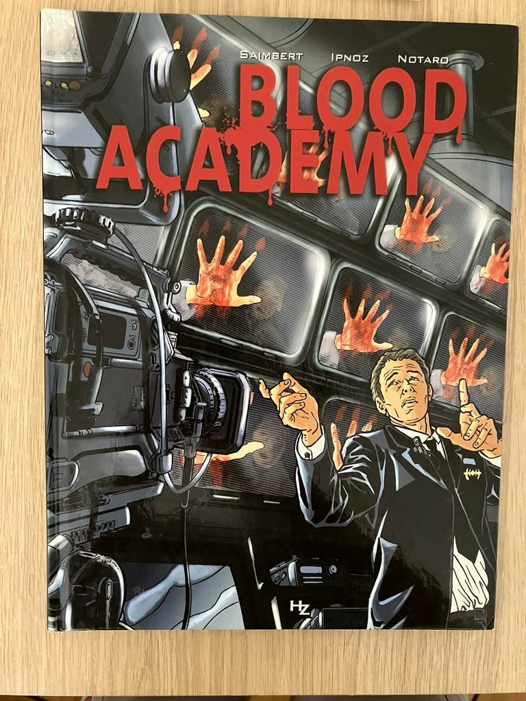 BD BLOOD ACADEMY : EO recit complet; TB état, Livres, BD, Une BD, Enlèvement, Utilisé