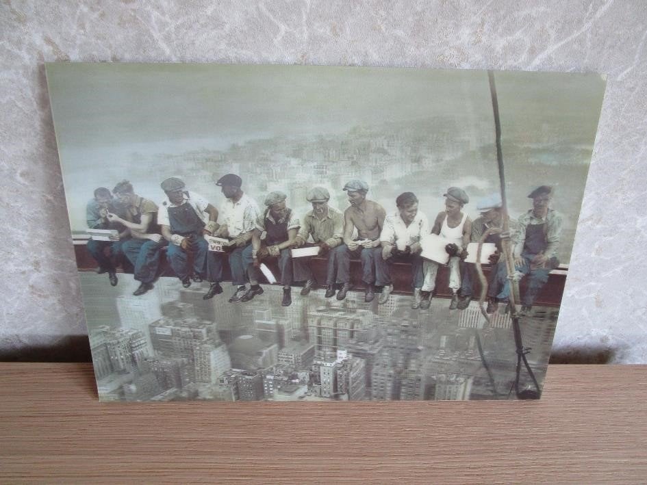 NIEUWE 3D poster / fotolijst “Lunch Atop A Skyscraper“, Minder dan 50 cm, Nieuw, Ophalen of Verzenden, Foto of Poster