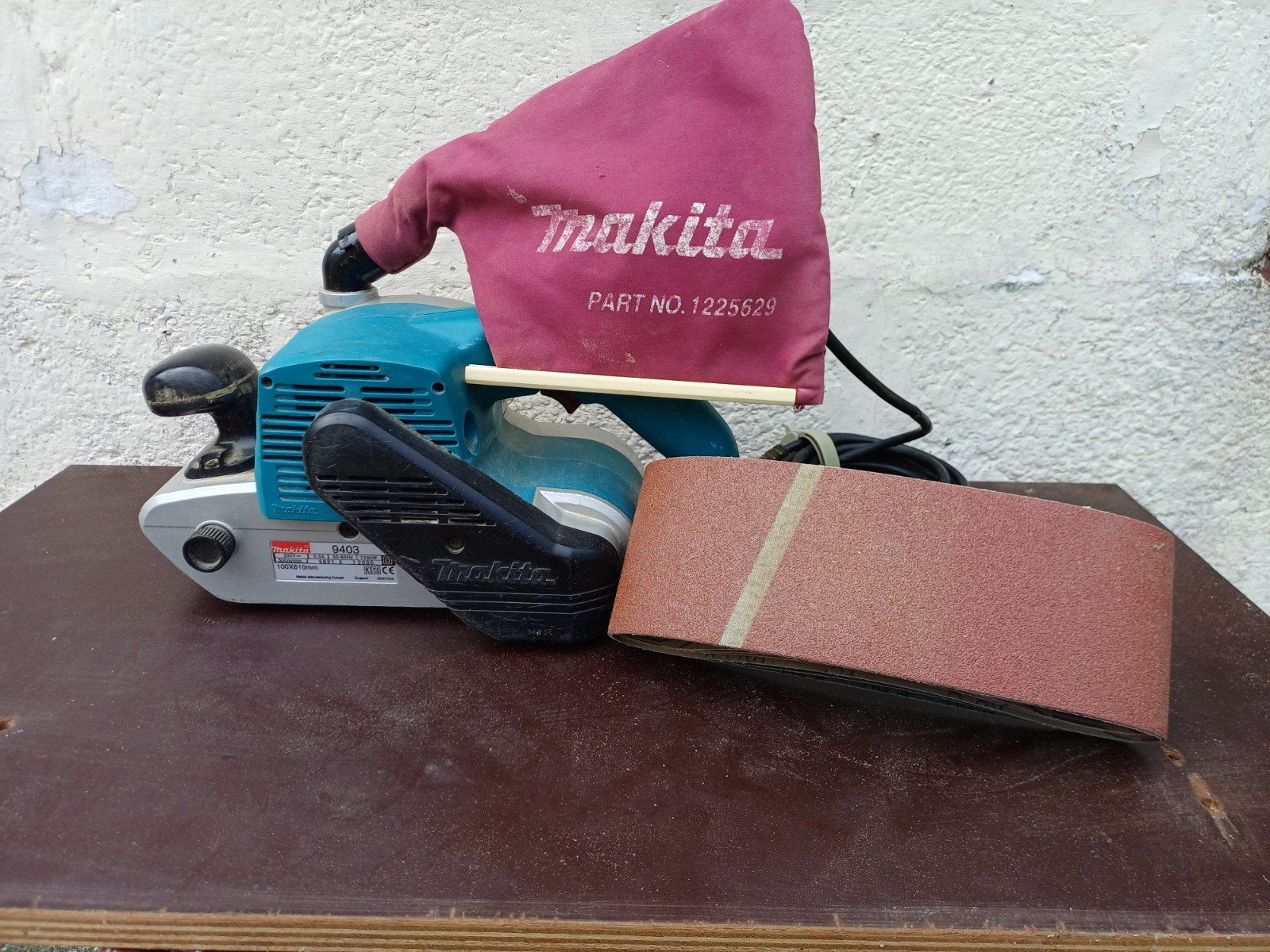 ponceuse à bande Makita 9403, Enlèvement, Ponceuse à bande