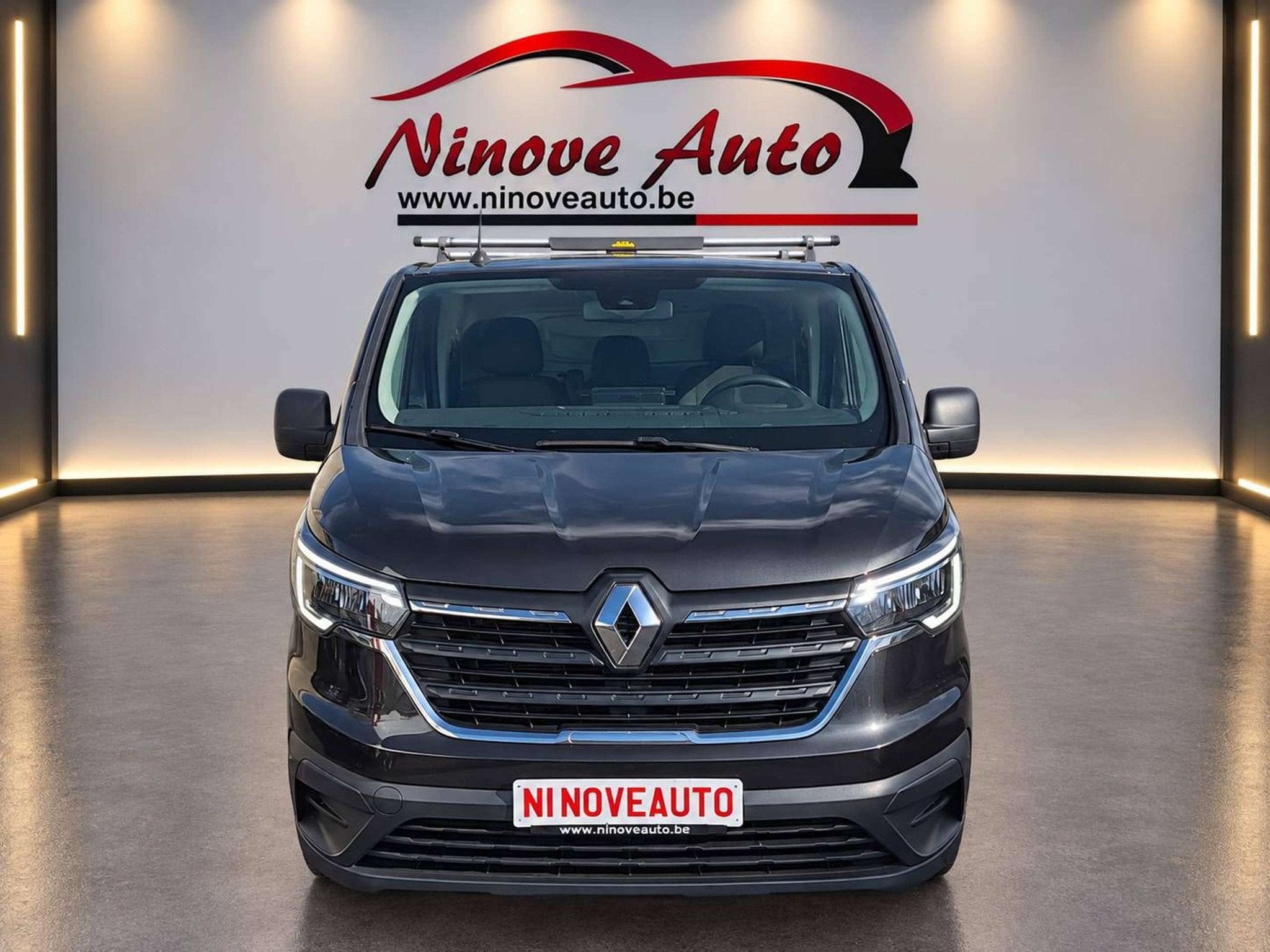 Renault Trafic L2 3PL TREKHAAK CARPLAY BLUET AIRCO CRUISE PA, Argent ou Gris, Achat, https://public.car-pass.be/vhr/42030b00-6de2-4da9-8954-03d6c3e3da73
