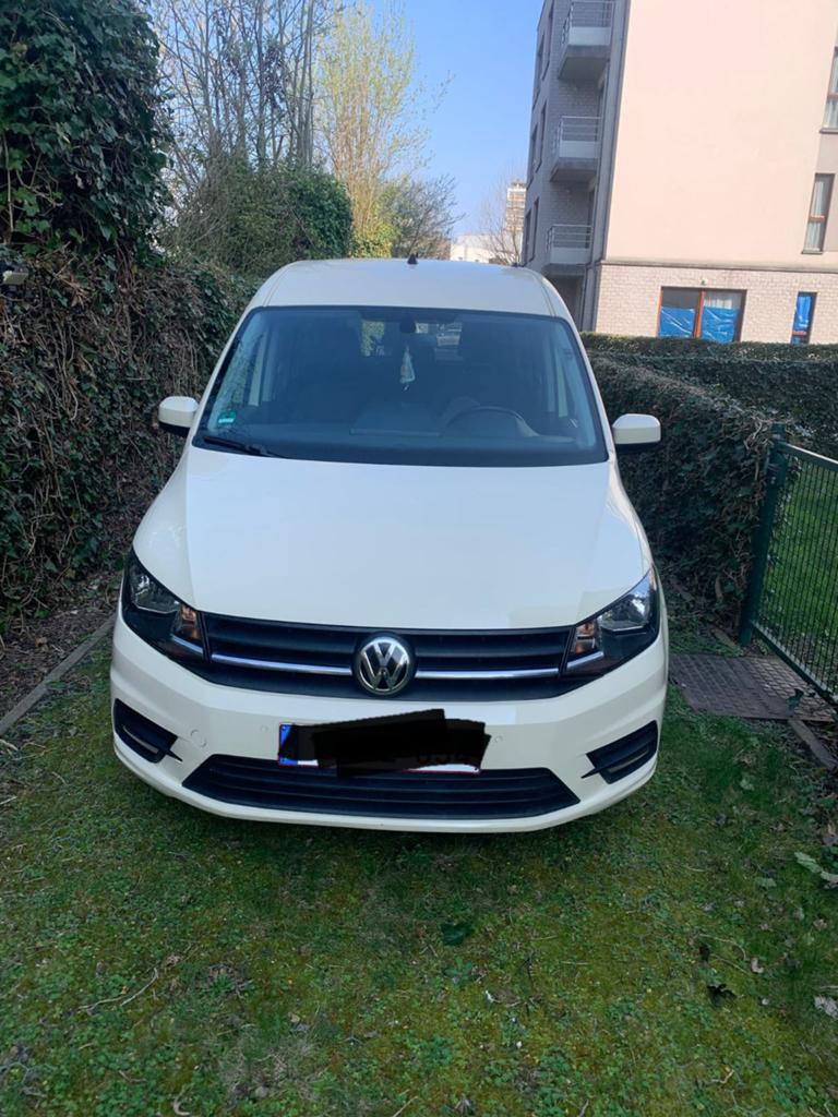 Caddy Volkswagen 2l boite auto, Auto's, Bestelwagens en Lichte vracht, Particulier, Te koop, Volkswagen