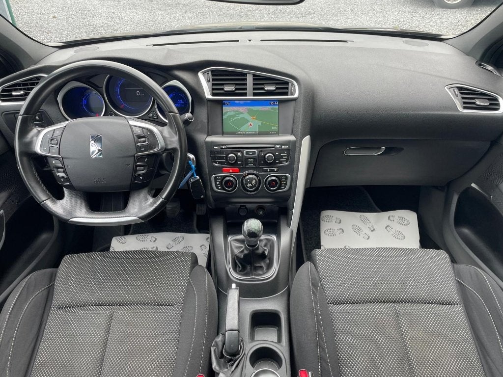 Citroen Ds4 1.6 hdi CHIC uitvoering 119 000 km TOPSTAAT !, Autos, Euro 5, Achat, Entreprise, Garantie prolongée