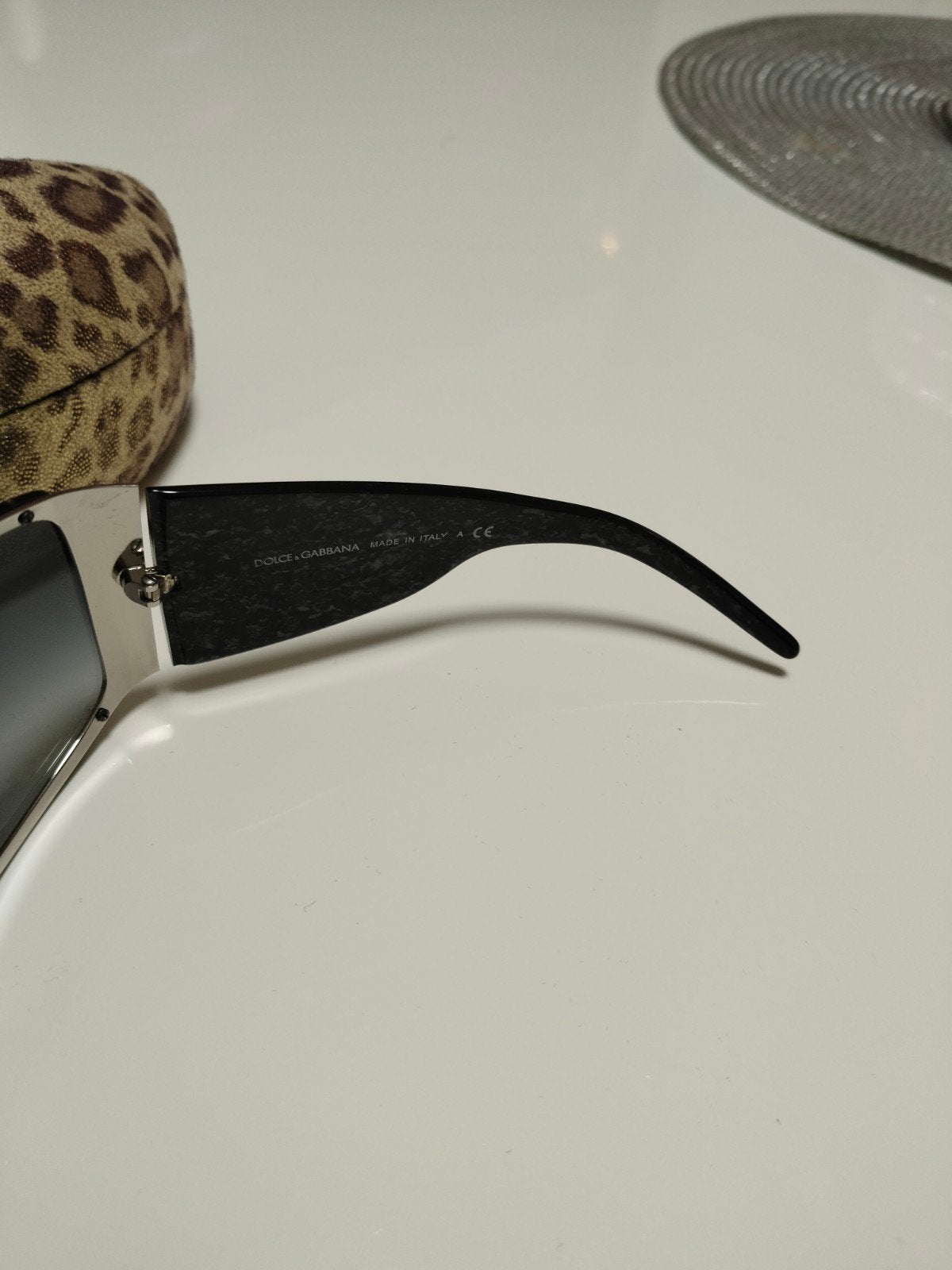 Dolce & Gabbana, Enlèvement
