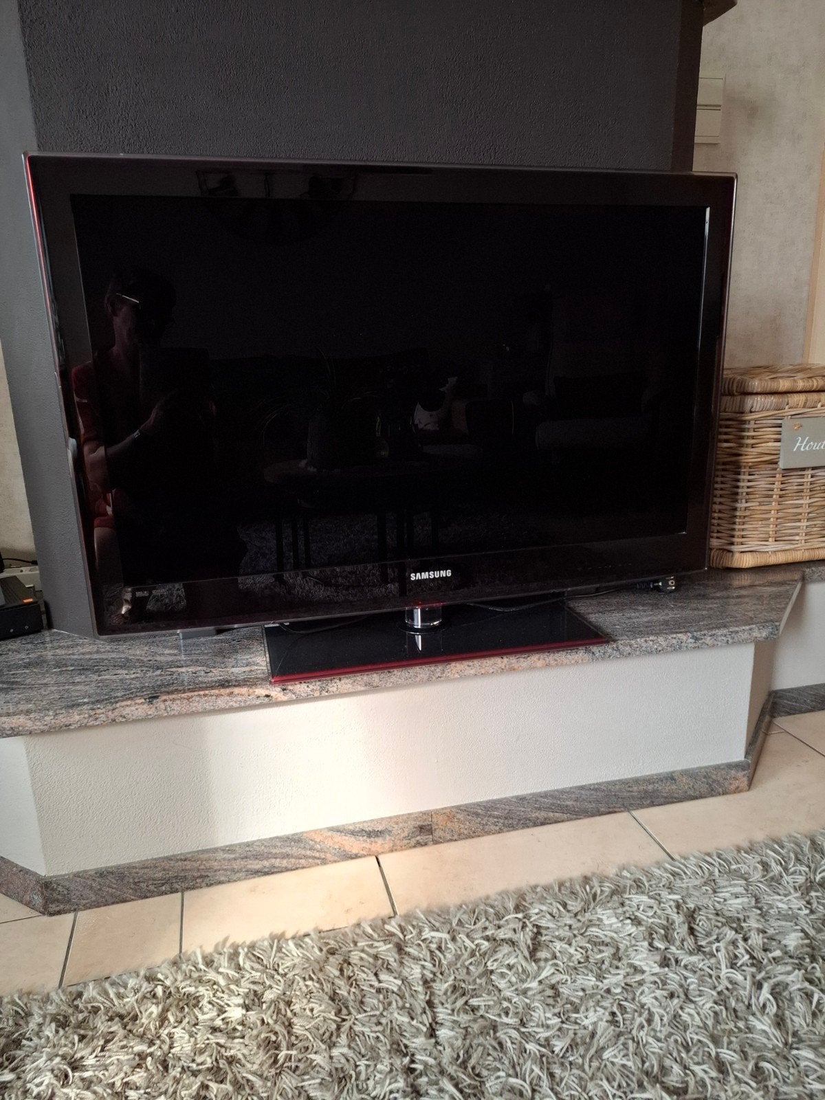 Samsung tv, Enlèvement